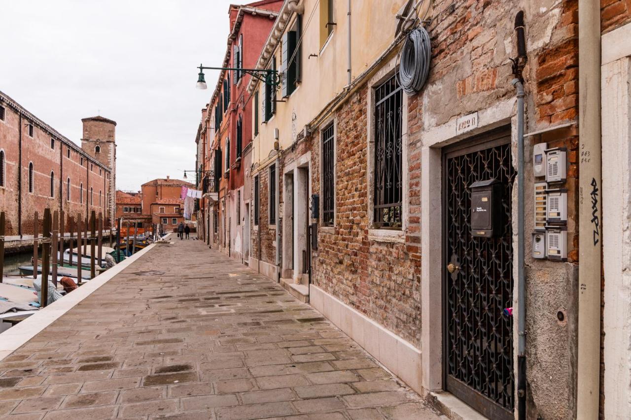 Corderie De La Tana Biennale Exhibition @arsenale * Venice